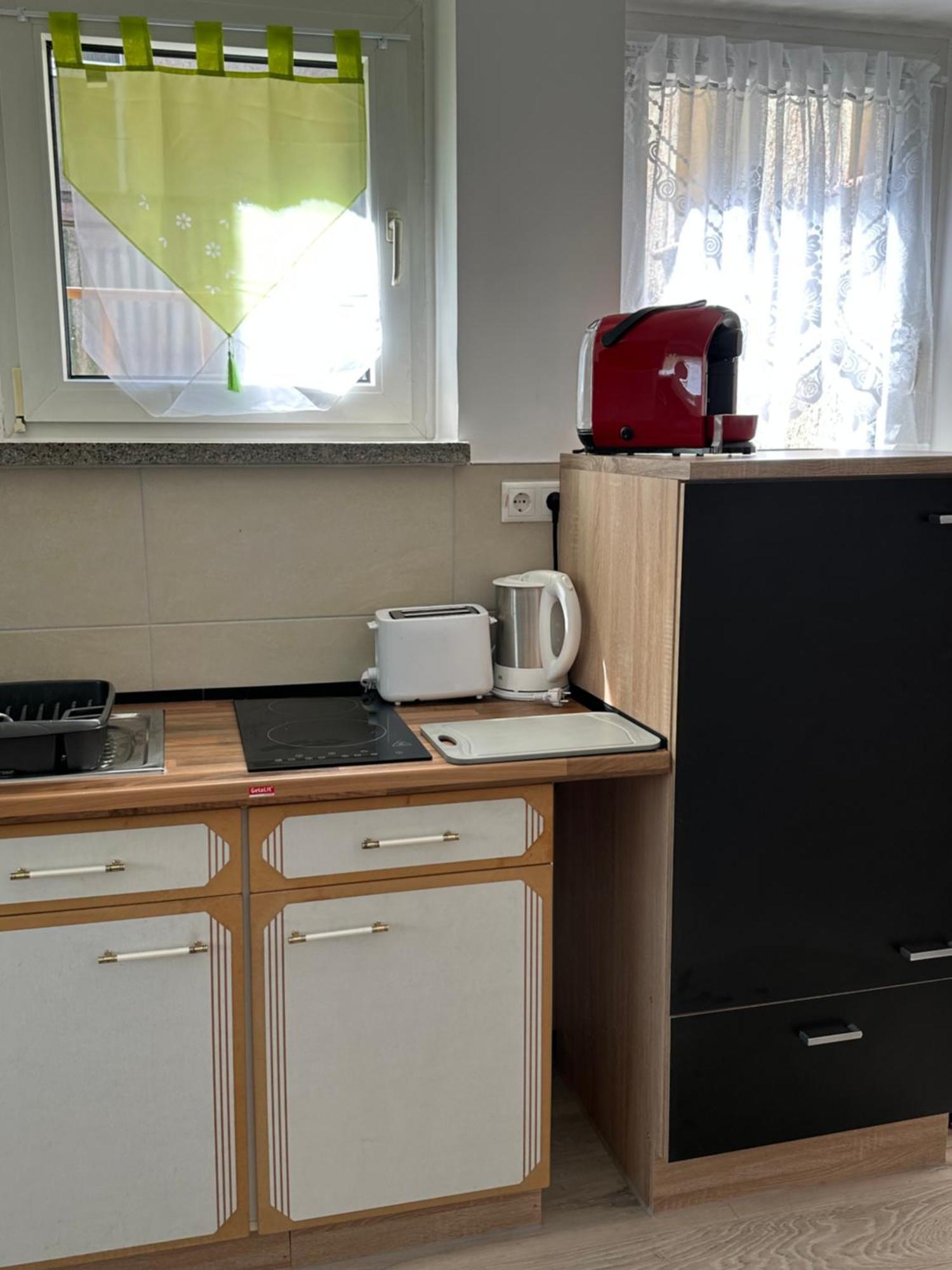 Ein Zimmer Wohnung Am Markt Oelsnitz  Buitenkant foto
