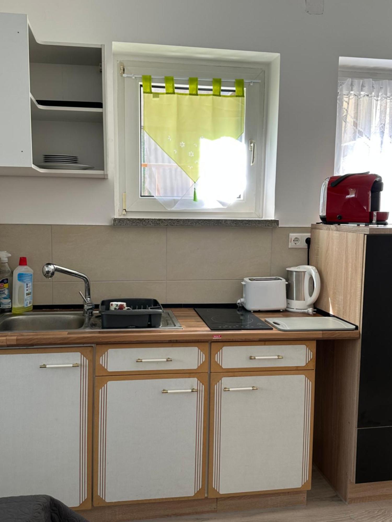 Ein Zimmer Wohnung Am Markt Oelsnitz  Buitenkant foto